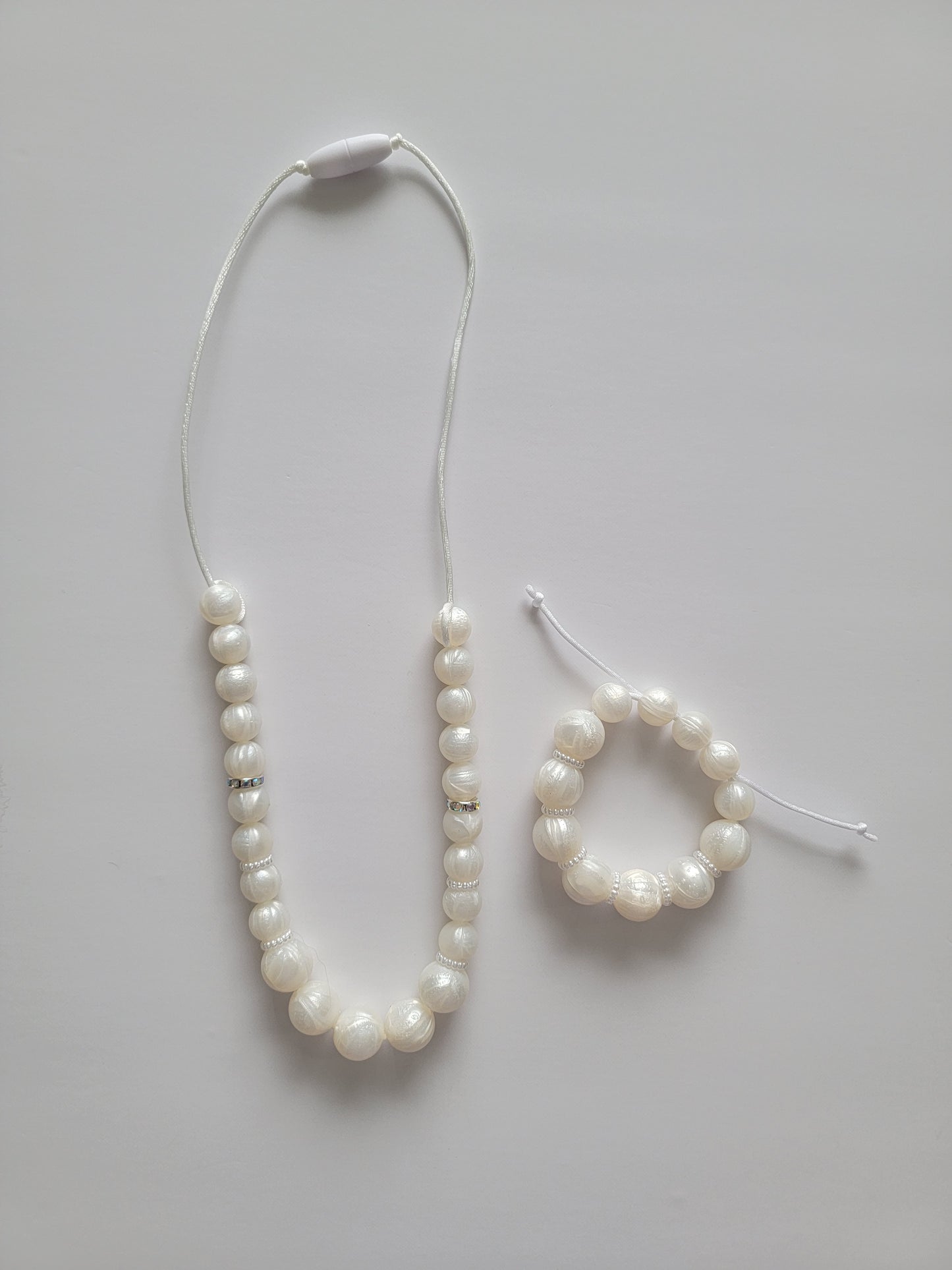 Pearls set (Chewellery)
